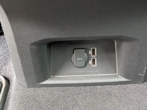 Used 2018 Volkswagen Atlas SE FWD image 16