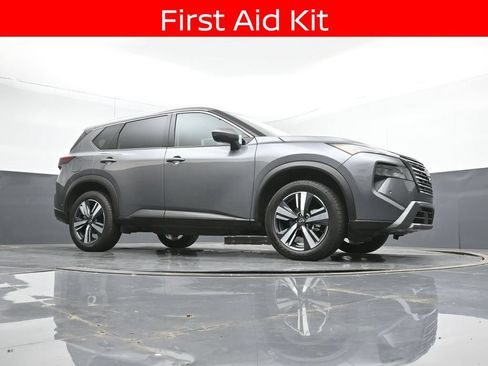 Used 2024 Nissan Rogue SL AWD/4WD image 43
