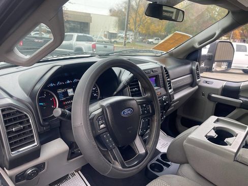 Used 2018 Ford F250 XLT image 26