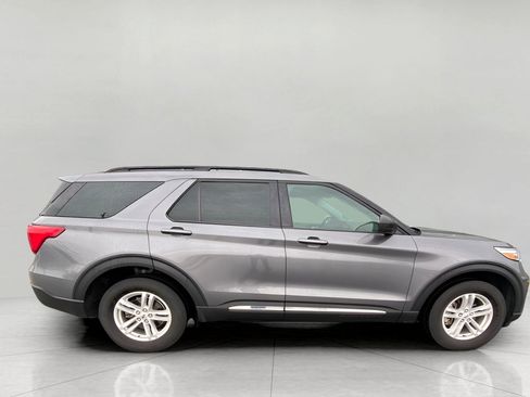 Certified 2023 Ford Explorer XLT w/ Equipment Group 202A AWD/4WD image 8