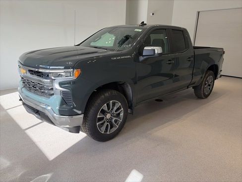 New 2026 Chevrolet Silverado 1500 LT image 3