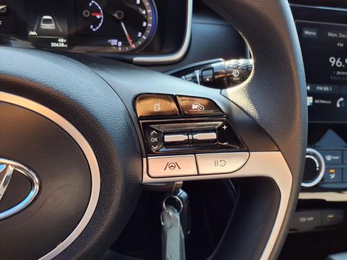 Used 2024 Hyundai Santa Cruz SE image 14