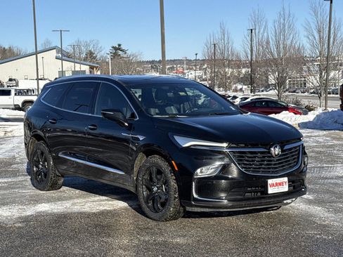 Used 2023 Buick Enclave Premium w/ Experience Buick Package image 27