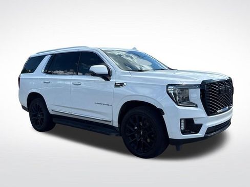 Used 2022 GMC Yukon Denali AWD/4WD image 9
