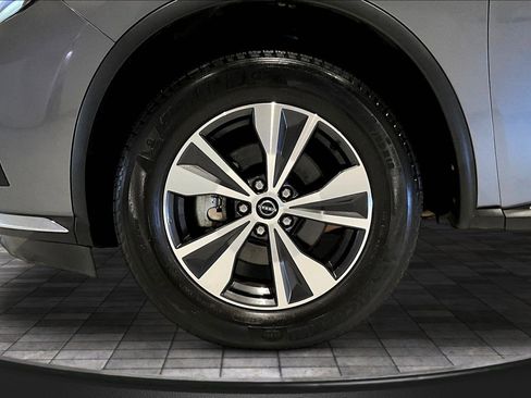Used 2023 Nissan Murano SV image 34