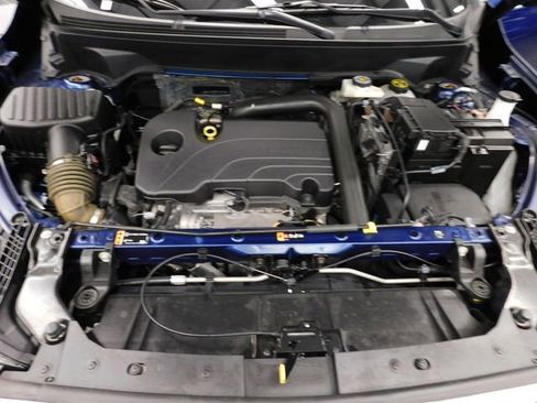 Used 2023 GMC Terrain SLT image 36