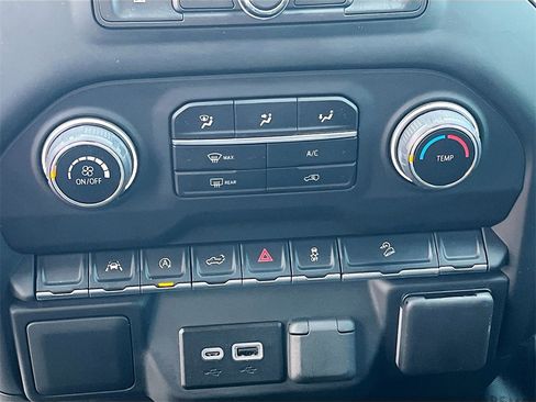 Used 2024 Chevrolet Silverado 1500 Custom Trail Boss w/ Turbomax Blackout Package image 15