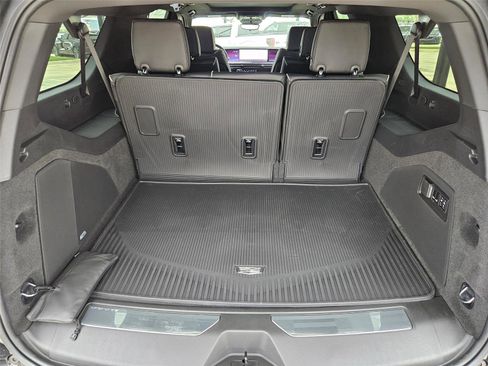 New 2026 Cadillac Escalade ESV Sport w/ Touring Package AWD/4WD image 31