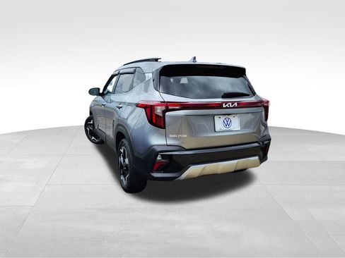 Used 2024 Kia Seltos EX AWD/4WD image 4