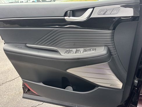 Used 2024 Hyundai Palisade Calligraphy image 14