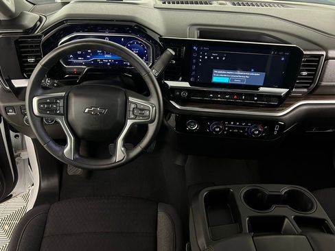 Used 2024 Chevrolet Silverado 1500 RST image 13