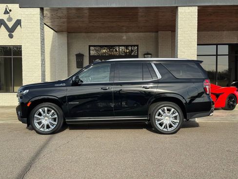 Used 2023 Chevrolet Tahoe High Country w/ Premium Package 2 RWD image 7