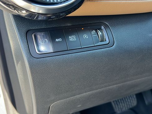 New 2026 Chevrolet Equinox ACTIV AWD/4WD image 28
