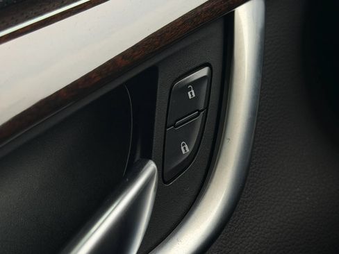 Used 2017 Cadillac XTS Luxury FWD image 40