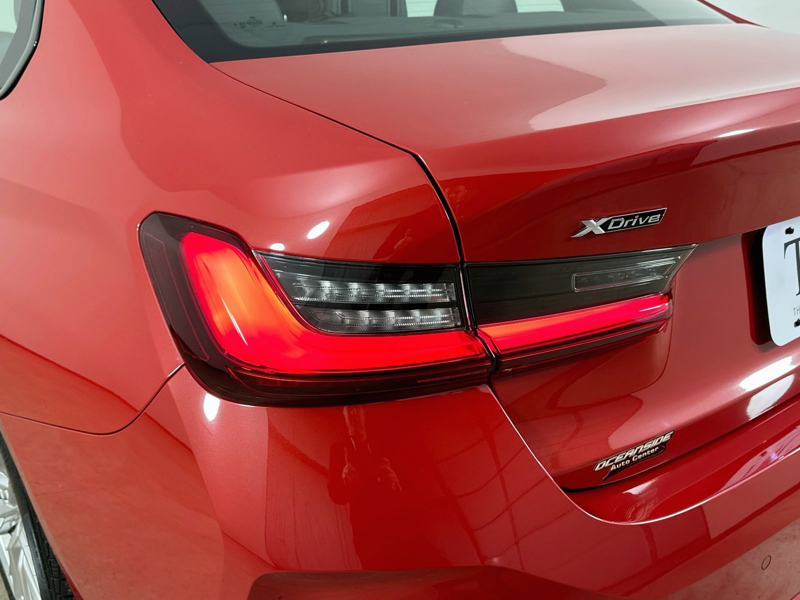 Used 2023 BMW 330i xDrive Sedan AWD/4WD image 12