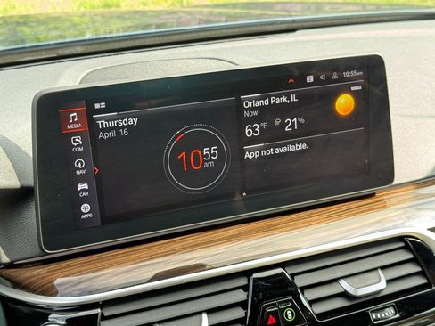 Certified 2023 BMW 530i xDrive w/ Premium Package AWD/4WD image 12