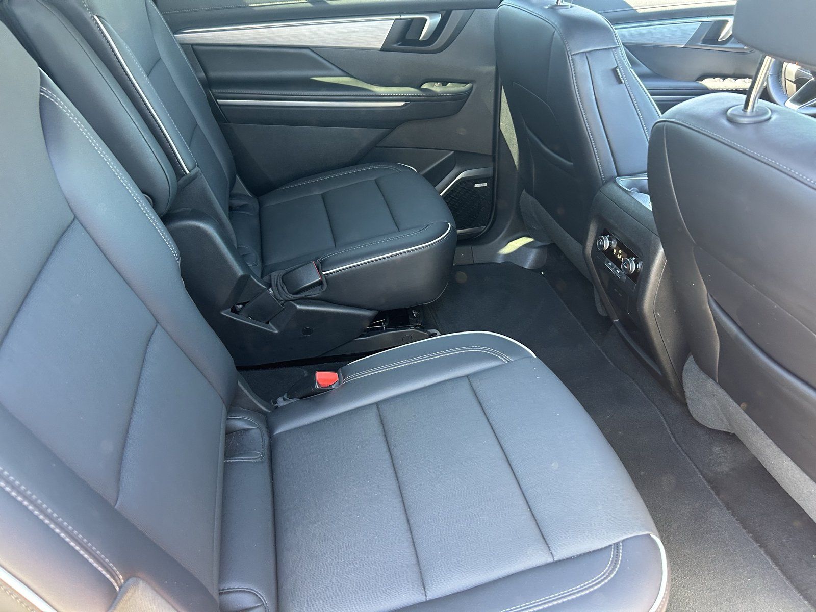Certified 2026 Buick Enclave Preferred FWD image 14