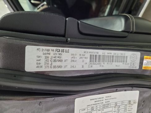 Used 2016 Jeep Grand Cherokee Limited image 53