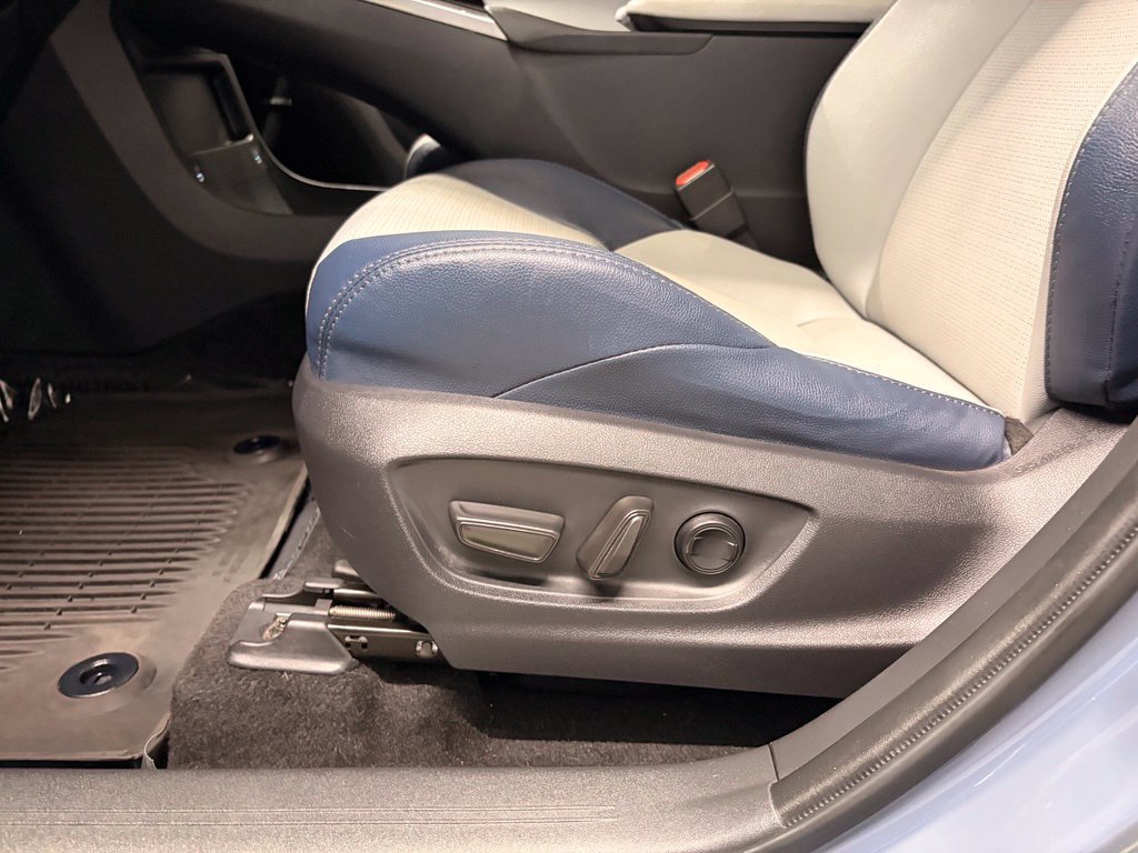 Certified 2023 Subaru Solterra AWD image 17