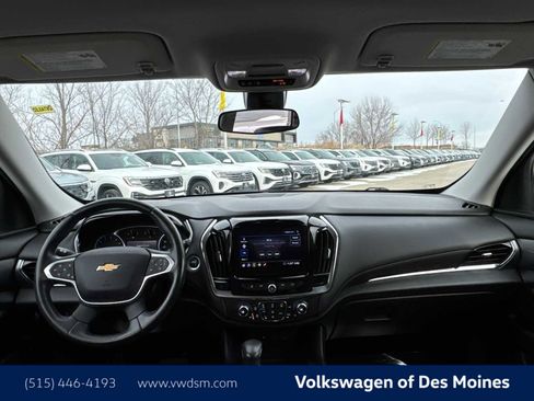 Used 2021 Chevrolet Traverse LT image 10