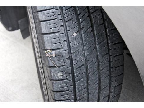 Used 2021 Ford Edge Titanium w/ Equipment Group 301A FWD image 25
