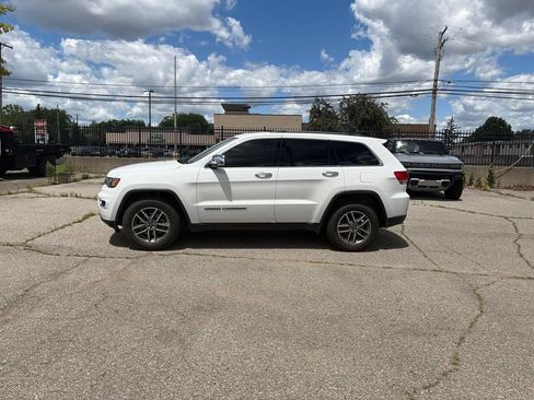 Used 2019 Jeep Grand Cherokee Limited AWD/4WD image 5