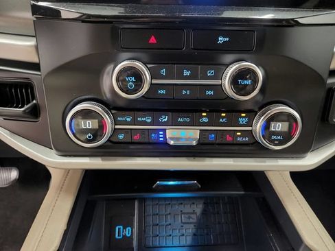 Used 2023 Ford Expedition Max XLT RWD image 42