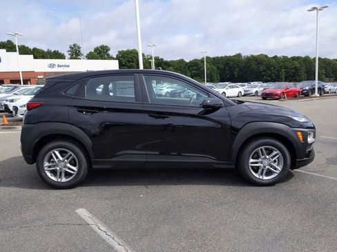 Used 2021 Hyundai Kona SE AWD/4WD image 3