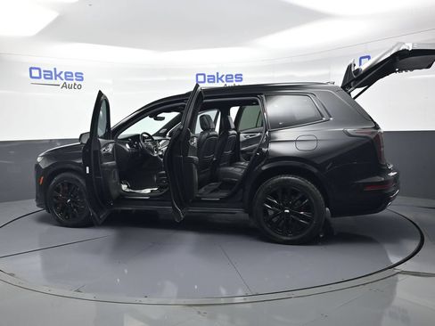 Used 2023 Cadillac XT6 Sport w/ Technology Package AWD/4WD image 58