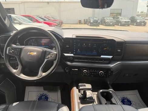 Used 2024 Chevrolet Silverado 1500 High Country w/ Technology Package AWD/4WD image 14