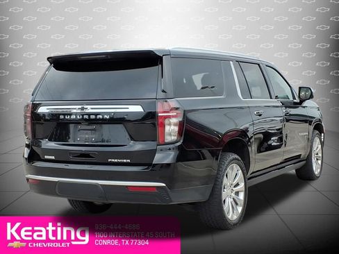 Used 2021 Chevrolet Suburban Premier AWD/4WD image 6