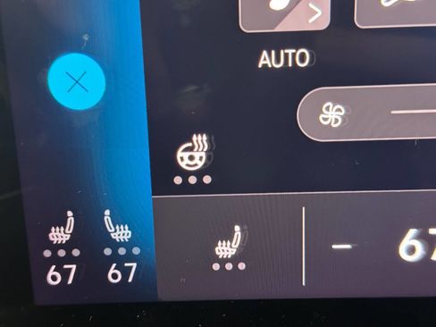 Used 2021 Volkswagen ID.4 Pro S w/ Gradient Package image 44