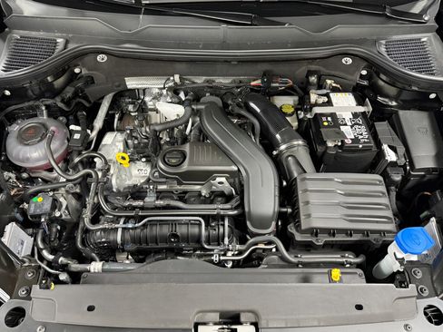 New 2026 Volkswagen Taos SE AWD/4WD image 24
