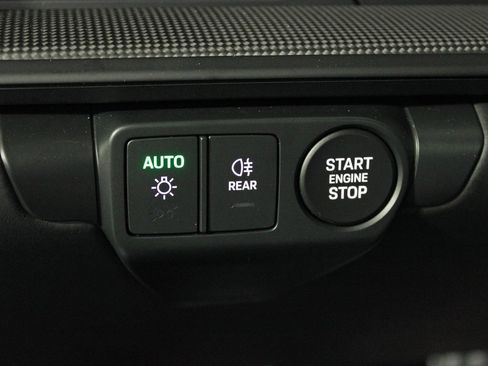 Used 2025 Porsche 911 Carrera 4 GTS image 22