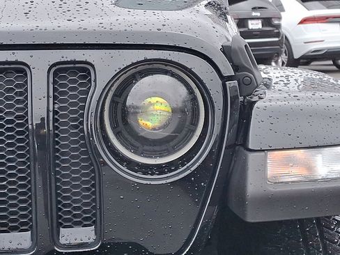 Used 2022 Jeep Wrangler Unlimited Sahara image 28