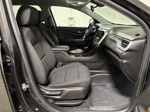 Used 2018 GMC Acadia SLE w/ LPO, Floor Liner Package image 21