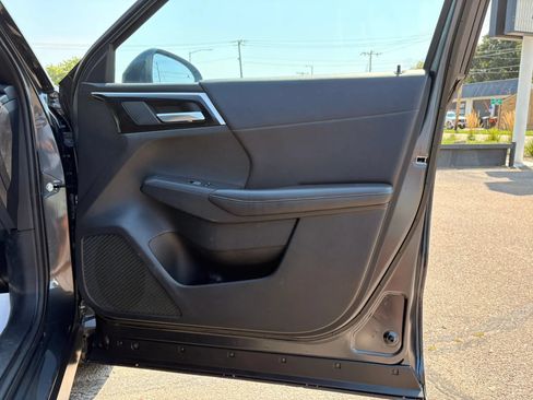 Used 2024 Mitsubishi Outlander SE Black Edition AWD/4WD image 12