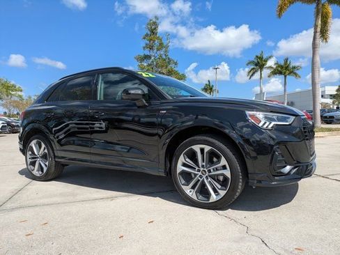 Used 2022 Audi Q3 2.0T Premium Plus image 2