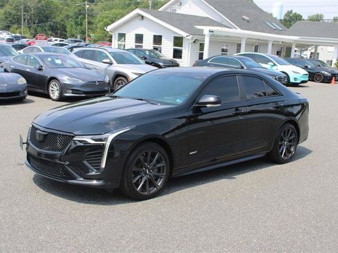 Used 2020 Cadillac CT4 V w/ Technology Package AWD/4WD image 3
