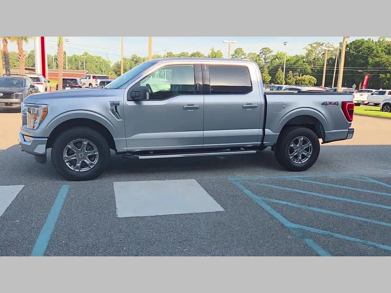 Used 2022 Ford F150 XLT w/ Equipment Group 302A High AWD/4WD image 24
