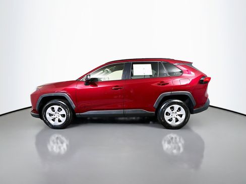 Used 2021 Toyota RAV4 LE image 9