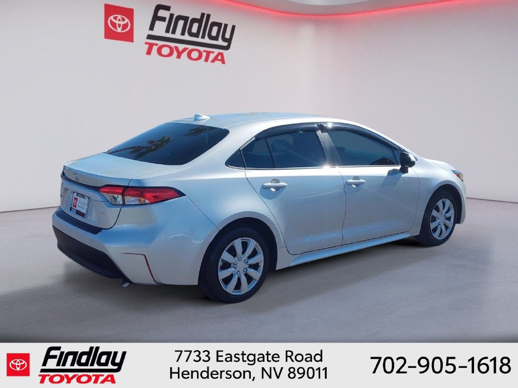 Certified 2025 Toyota Corolla LE FWD image 4