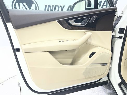 Used 2019 Audi Q7 3.0T Premium Plus w/ Premium Plus Package image 14