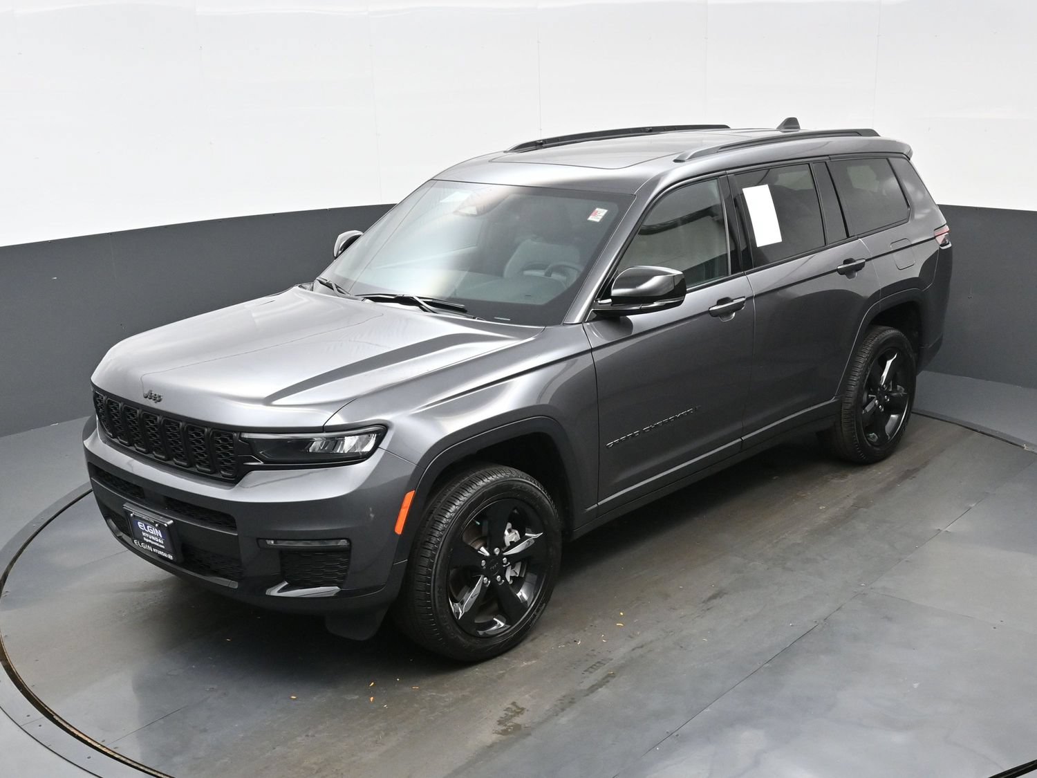 Used 2024 Jeep Grand Cherokee L Limited w/ Black Appearance Package AWD/4WD image 35