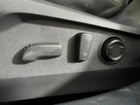 Used 2025 Subaru Outback Wilderness AWD/4WD image 34