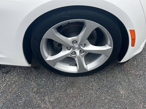 Used 2016 Chevrolet Camaro LT image 31