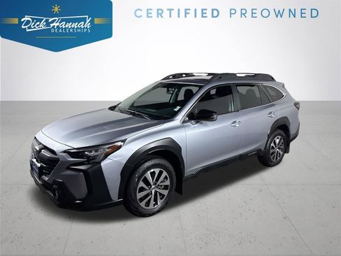 Certified 2025 Subaru Outback Premium AWD/4WD image 1