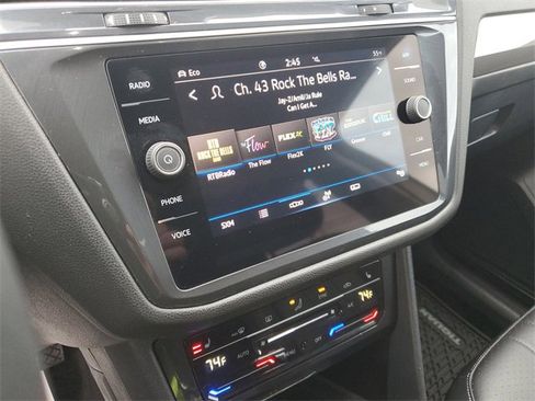 Used 2023 Volkswagen Tiguan SE image 13