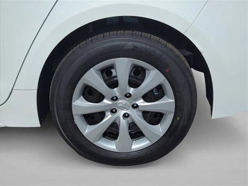 Certified 2026 Toyota Corolla LE image 9