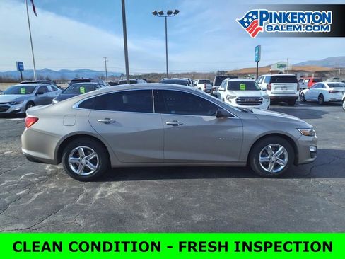 Used 2022 Chevrolet Malibu LS image 2